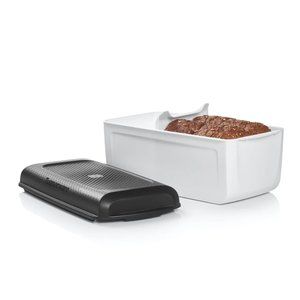 New Tupperware Breadsmart Junior Keeper Container